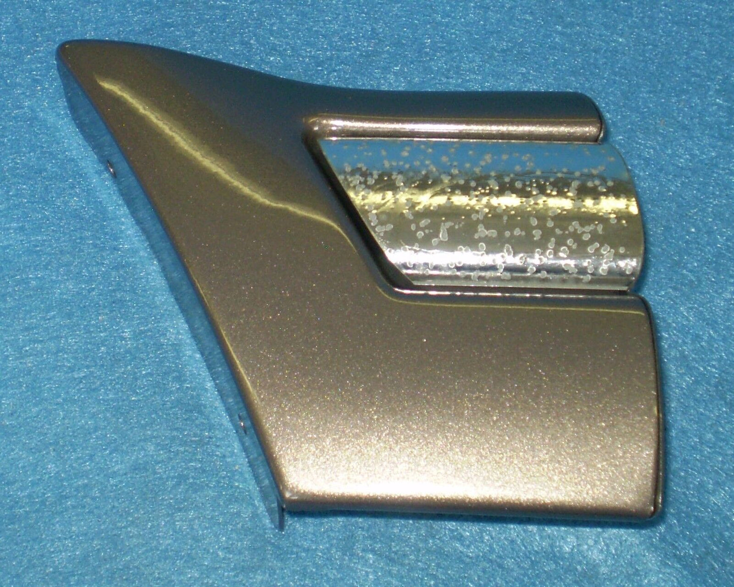 1989 1995 Caravan Voyager Town & Country Front Fender Molding Trim OEM-NEW-NOS