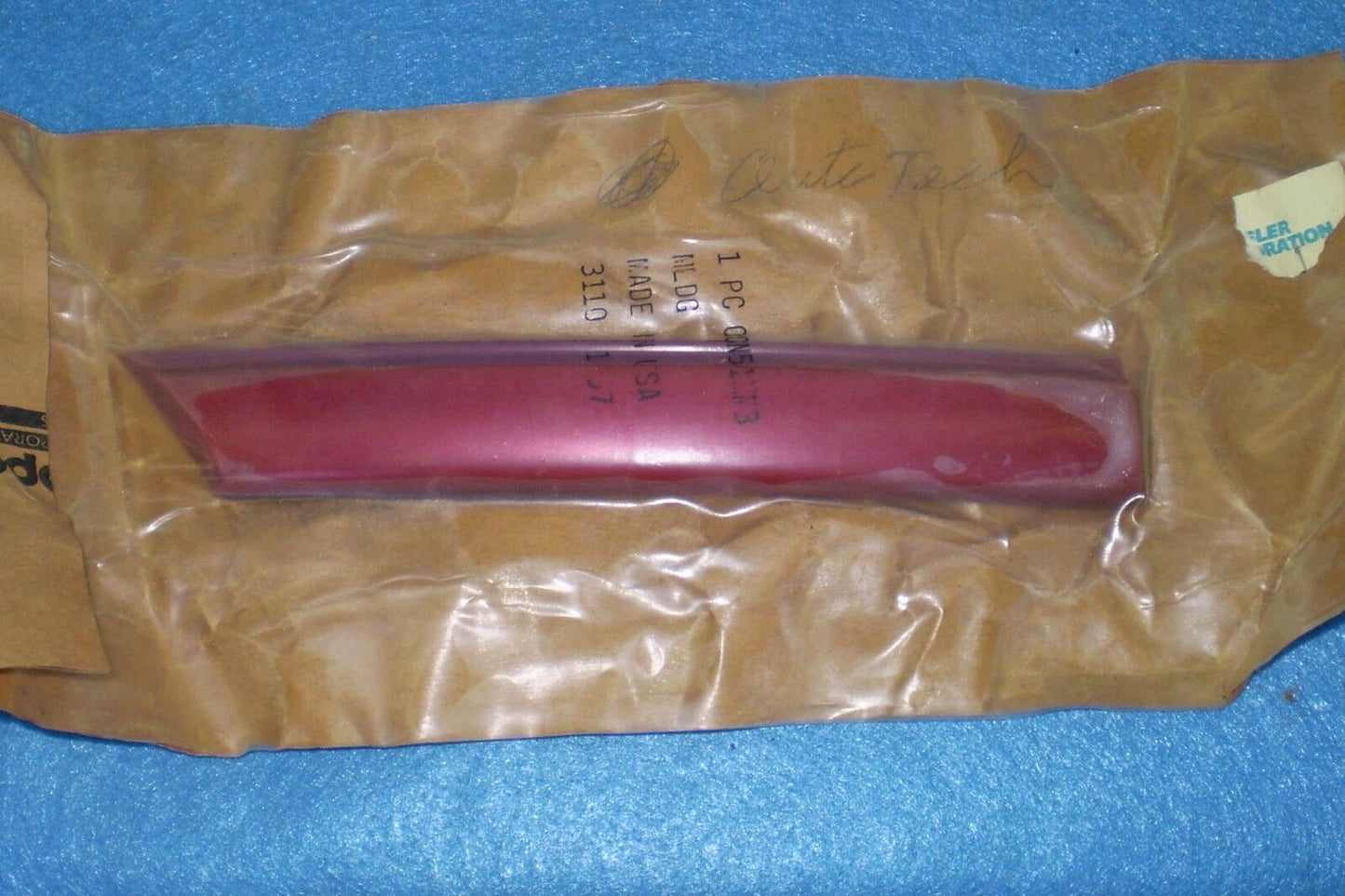 1987 1994 Dodge Shadow Plymouth Sundance Front Fender Molding Trim OEM NEW NOS