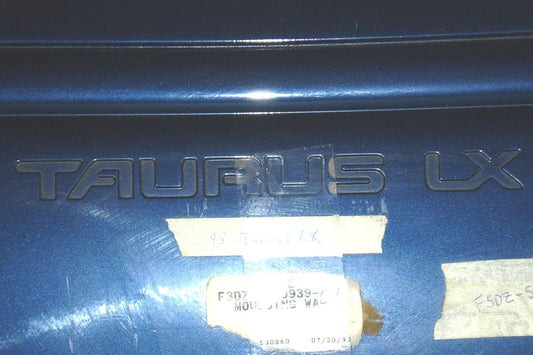 1992 1995 Ford Taurus LX LH Front Door Cladding Molding Trim O.E.M.-NEW-N.O.S.