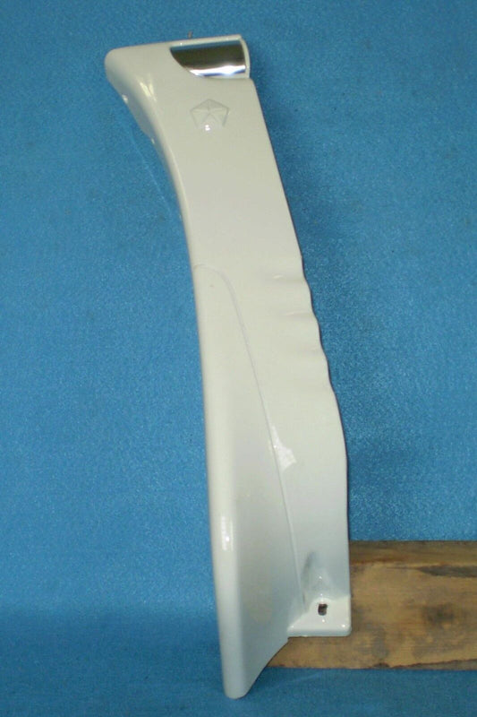 1996 1998 Dodge Caravan Drivers  Front Fender Molding Trim O.E.M.-NEW-N.O.S.