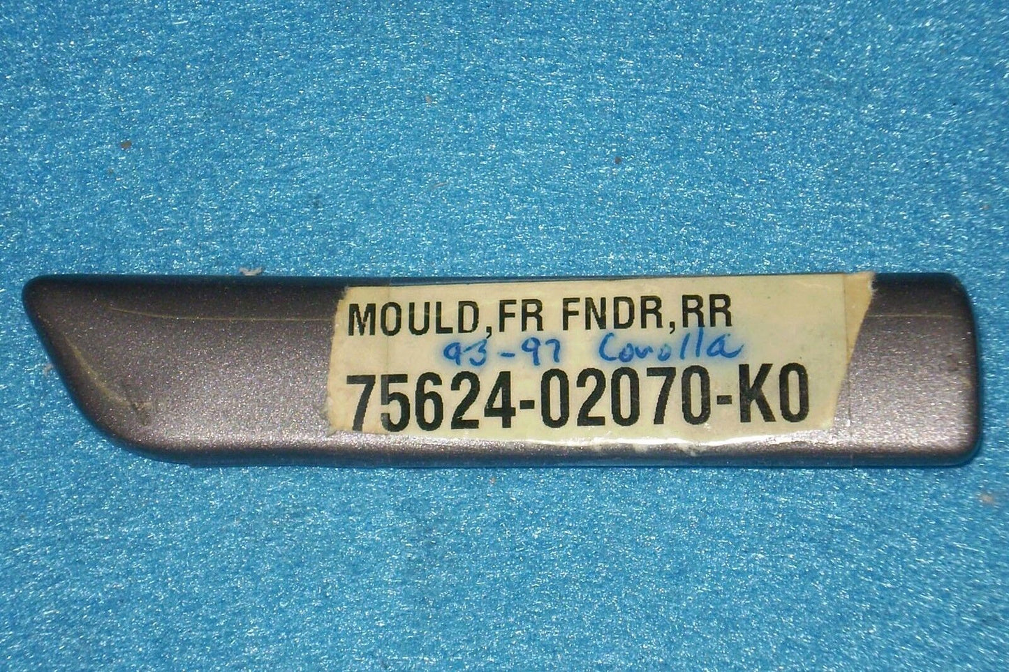 1993 1997 Toyota Corolla Left Front Fender Molding Trim O.E.M.-NEW-N.O.S. K0