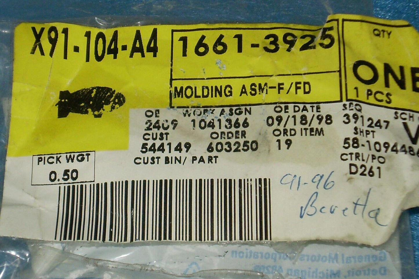 1991 1996 Chevrolet Beretta Front Fender Molding Trim OEM-NEW-NOS GM#16613925