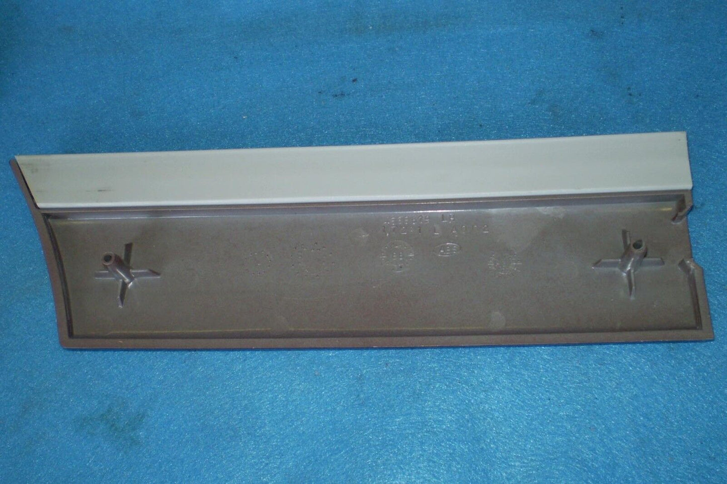 1989 1995 Dodge Spirit Plymouth Acclaim Front Fender Molding Trim OEM-NEW-NOS