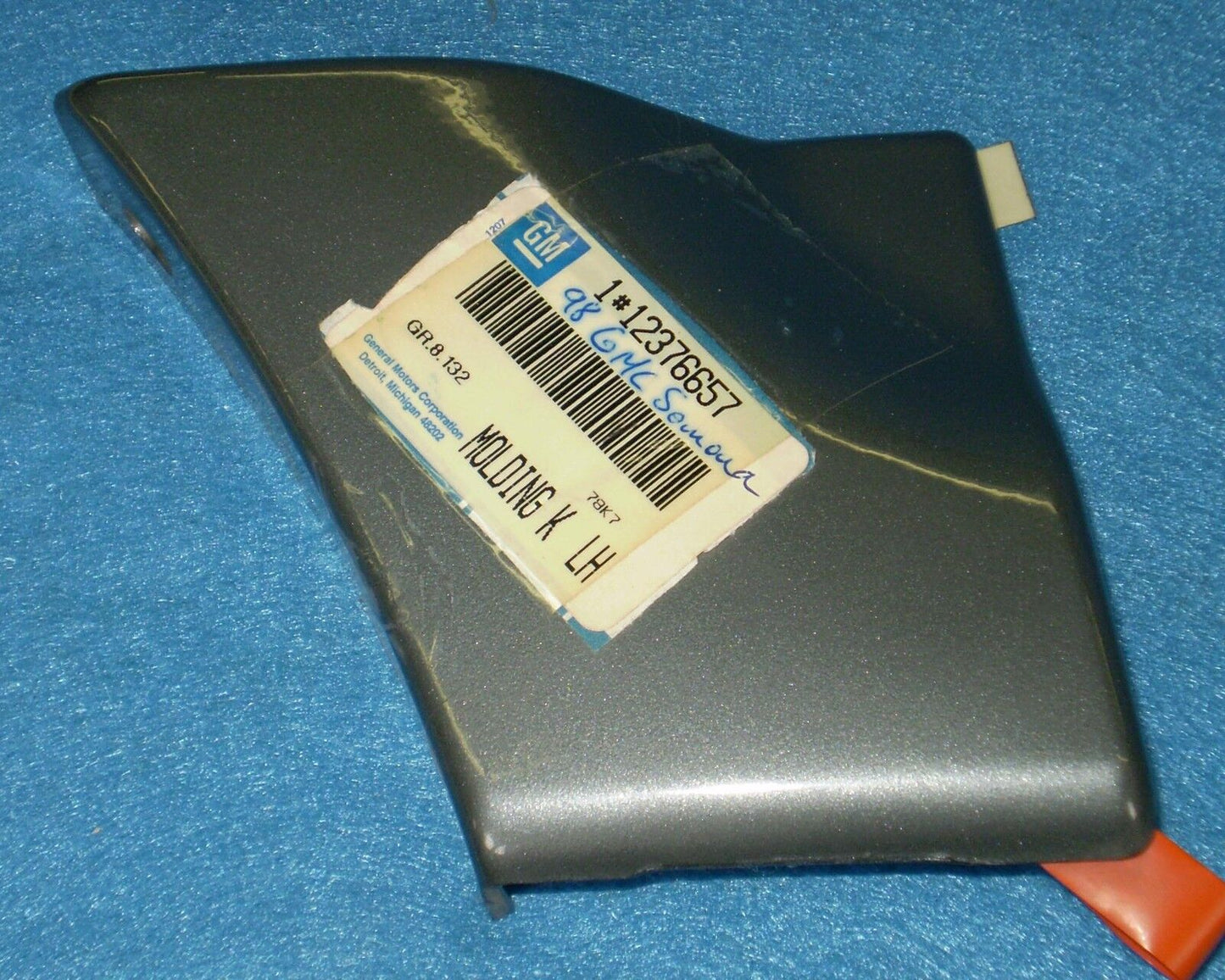 1998 2001 GMC Sonoma  Drivers Side Molding Trim OEM-NEW-OEM GM#12376657