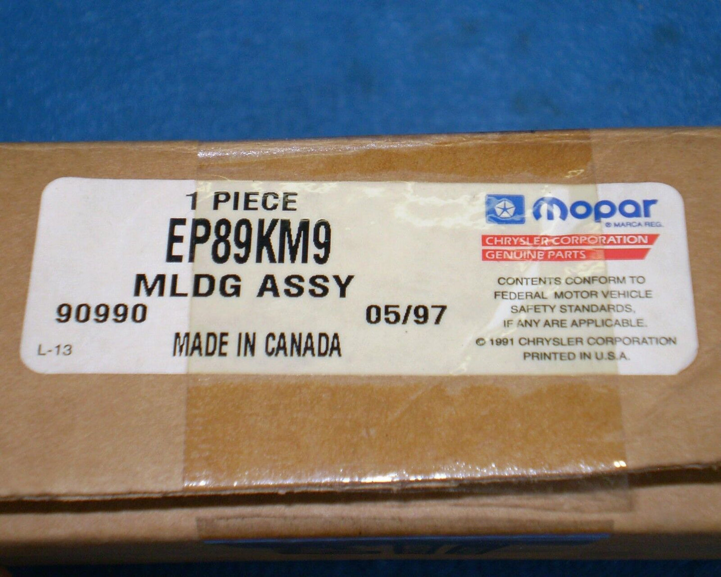 1989 1995 Caravan  Voyager Town & Country Front Fender Molding Trim OEM-NEW-NOS